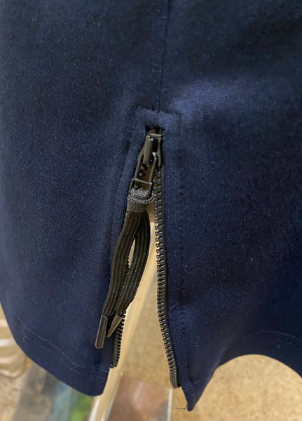 Top with Pocket in Midnight Blue