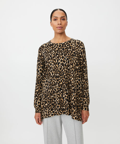 MaFeluci Top in Leopard Print