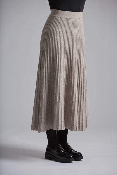Ribbed Skirt in Taupe