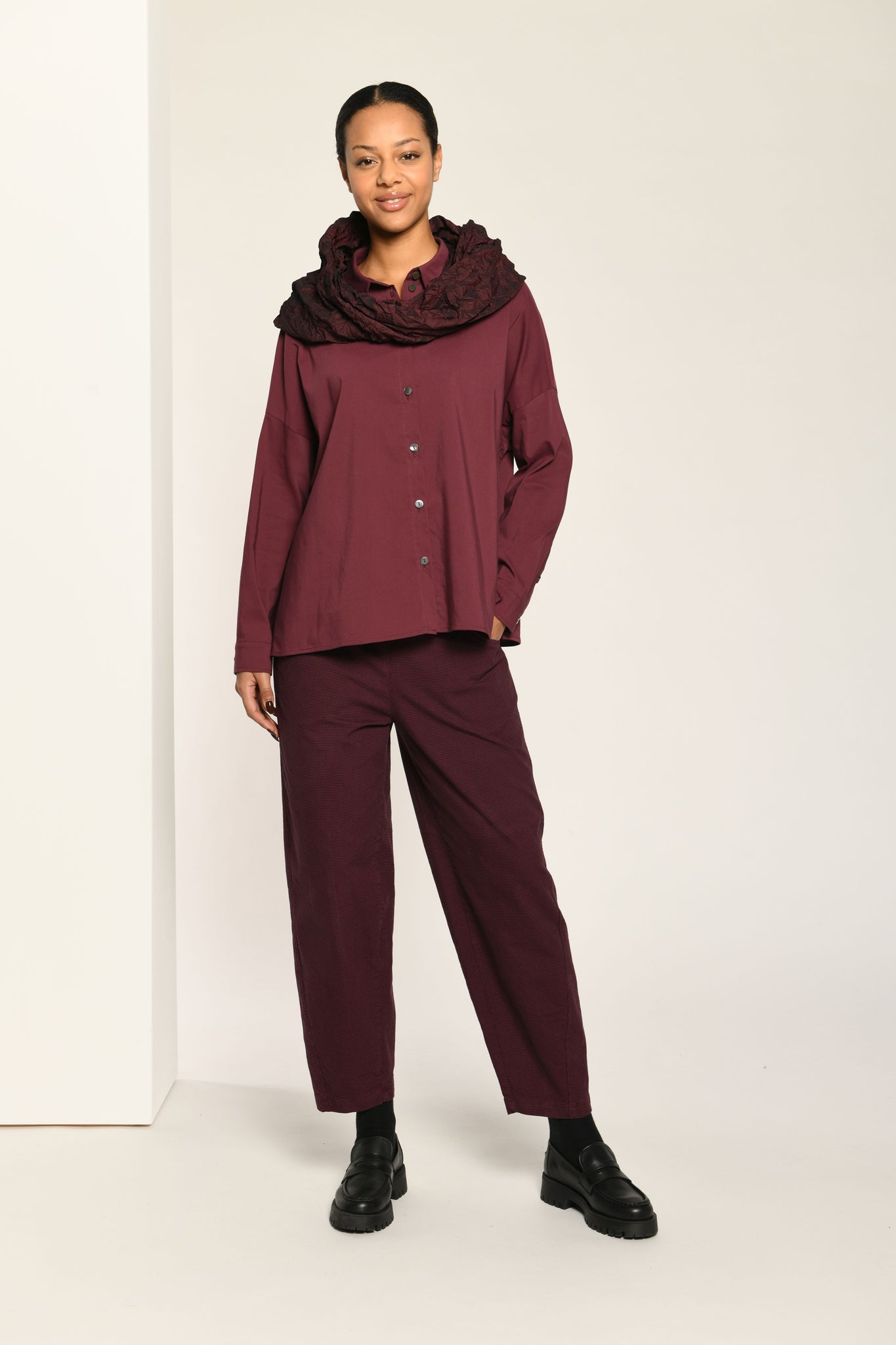 Trousers in Dark Olive Check