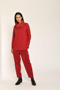 Trousers in Carmine Red