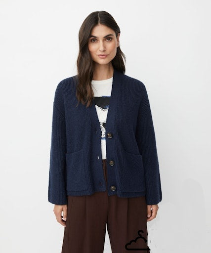 MaLexie Cardi in Navy Blazer