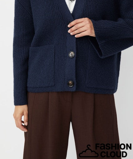 MaLexie Cardi in Navy Blazer