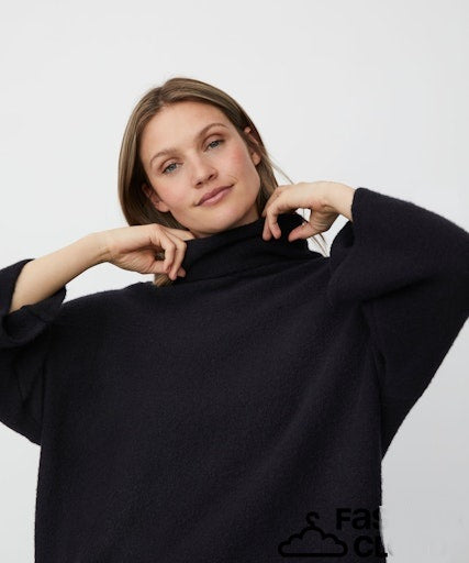MaFoxanne Oversize Jumper in Black