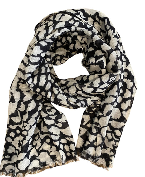 MaAryana Scarf in Black Print