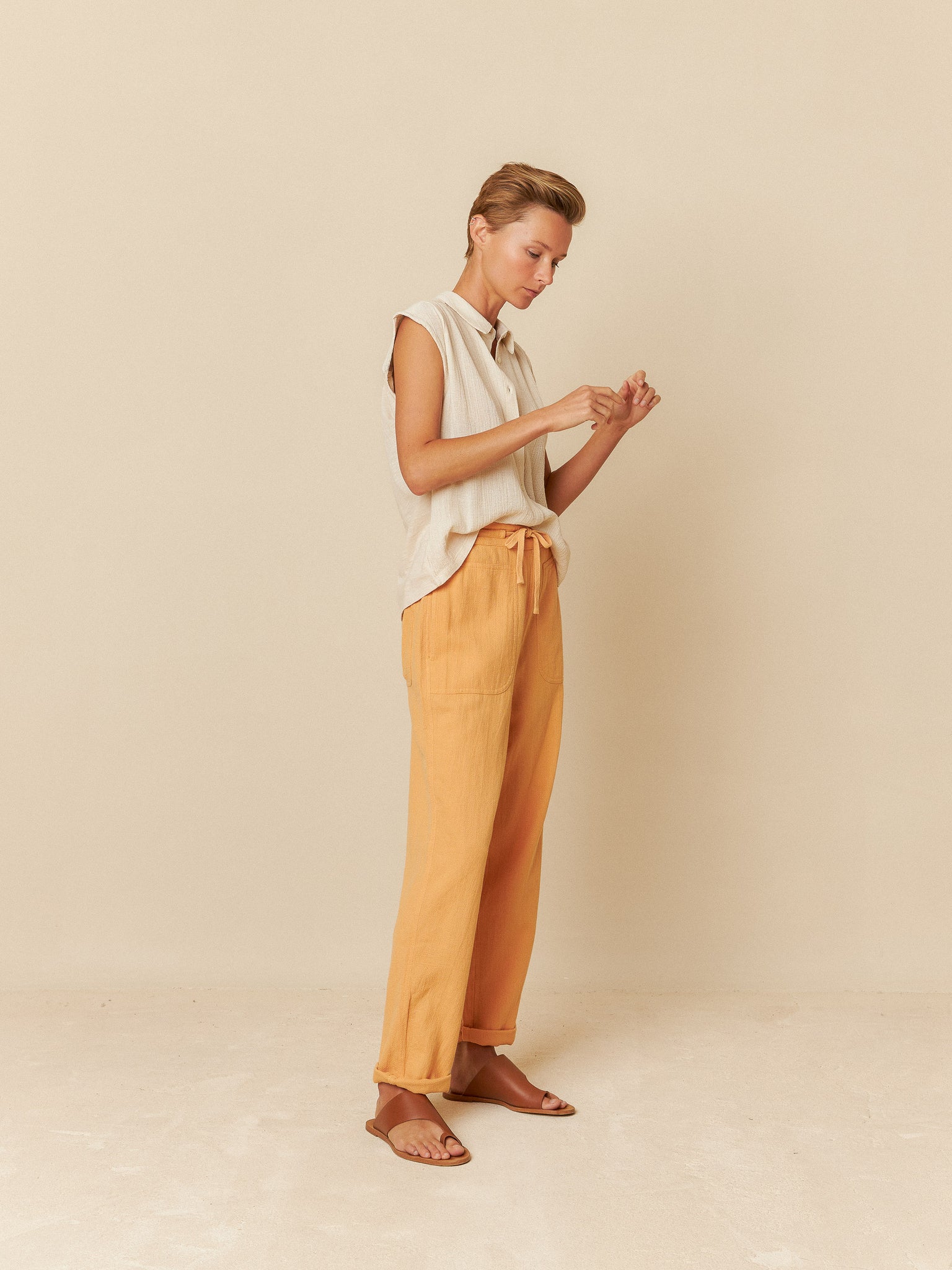 Trousers in Peach