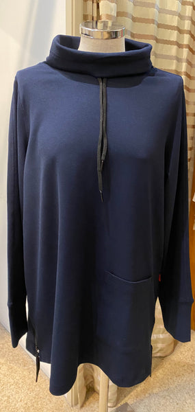 Top with Pocket in Midnight Blue