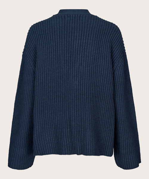 MaLexie Cardi in Navy Blazer