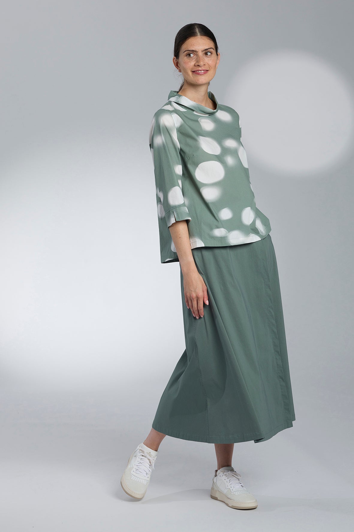 Shirt with Collar in Eucalyptus Circle Print