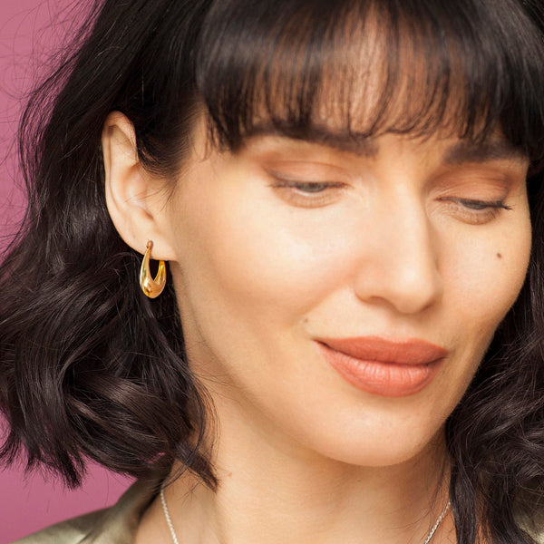 Medium Oval Gold Hoop Earrings