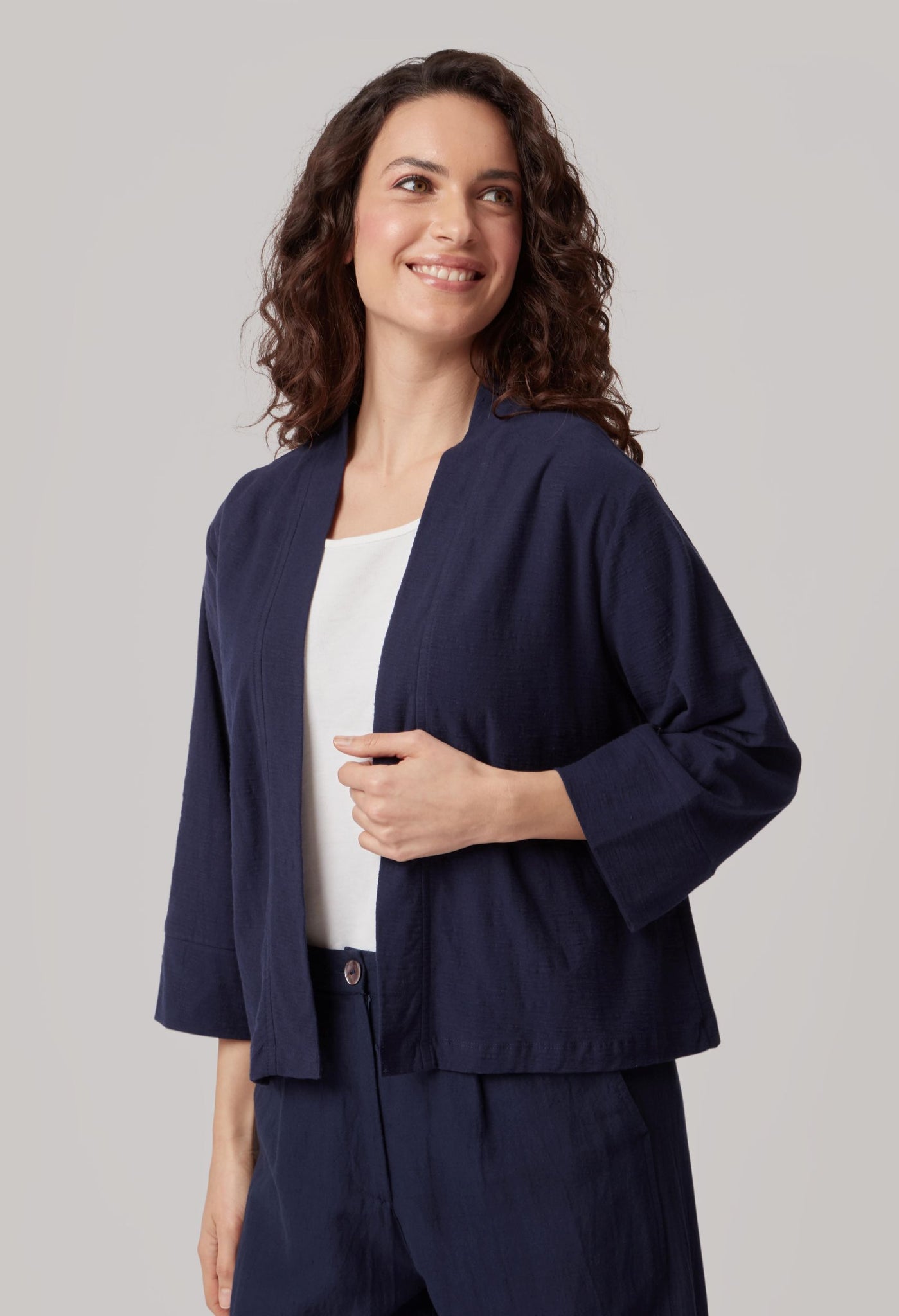 Sula Jacket Solid Slub in Navy and Peacock